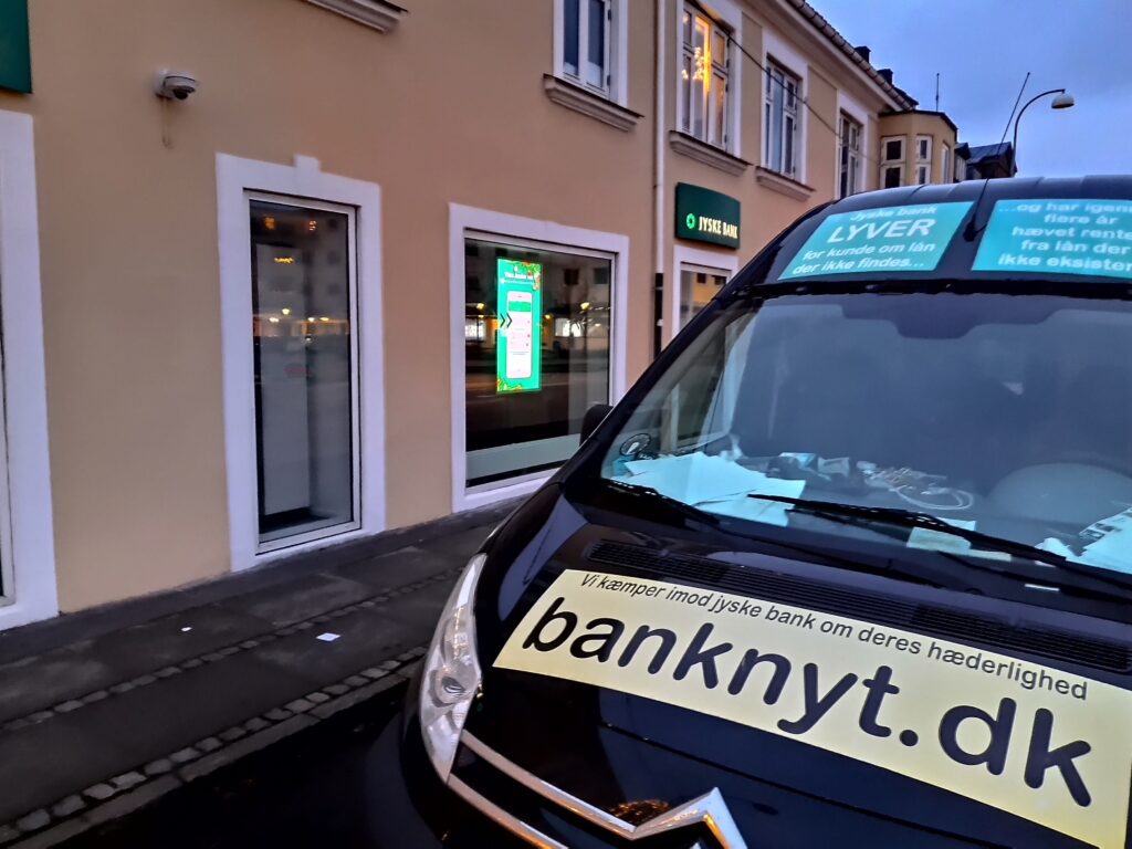 Medvirken direkte eller indirekte i jyske bank 12 års svindel / bedrageri mod kunde Et par søgeord er smuttet med. #JYSKE BANK BLEV OPDAGET / TAGET I AT LAVE #MANDATSVIG #BEDRAGERI #DOKUMENTFALSK #UDNYTTELSE #SVIG #FALSK #Bank #AnderChristianDam #Financial #News #Press #Share #Pol #Recommendation #Sale #Firesale #AndersDam #JyskeBank #ATP #PFA #MortenUlrikGade #PhilipBaruch #LES #LundElmerSandager #Nykredit #MetteEgholmNielsen #Loan #Fraud #CasperDamOlsen #NicolaiHansen #JeanettKofoed-Hansen #AnetteKirkeby #SørenWoergaaed #BirgitBushThuesen #Gangcrimes #Crimes #Koncernledelse #jyskebank #Koncernbestyrelsen #SvenBuhrkall #KurtBligaardPedersen #RinaAsmussen #PhilipBaruch #JensABorup #KeldNorup #ChristinaLykkeMunk #HaggaiKunisch #MarianneLillevang #Koncerndirektionen #AndersDam #LeifFLarsen #NielsErikJakobsen #PerSkovhus #PeterSchleidt - Jyske Banks svig har fortsættes med hjælp fra. . Rødstenen advokater ved Thomas Scioldan Sørensen fra Dalgas Avenue 42. 8000 Aarhus C. telefon 004586121999 . Lundgrens advokater ved Dan Terkildsen fra Tuborg Boulevard 12. 2900 Hellerup. telefon 004535252535 . Lund Elmer Sandager Advokater ved Philip Baruch og Kristian Ambjørn Buus-Nielsen fra Kalvebod Brygge 39-41. 1560 København V. telefon 004533300200