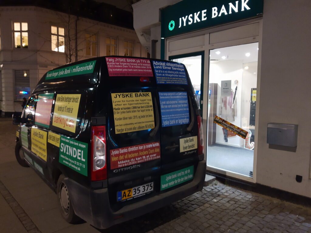 Medvirken direkte eller indirekte i jyske bank 12 års svindel / bedrageri mod kunde Et par søgeord er smuttet med. #JYSKE BANK BLEV OPDAGET / TAGET I AT LAVE #MANDATSVIG #BEDRAGERI #DOKUMENTFALSK #UDNYTTELSE #SVIG #FALSK #Bank #AnderChristianDam #Financial #News #Press #Share #Pol #Recommendation #Sale #Firesale #AndersDam #JyskeBank #ATP #PFA #MortenUlrikGade #PhilipBaruch #LES #LundElmerSandager #Nykredit #MetteEgholmNielsen #Loan #Fraud #CasperDamOlsen #NicolaiHansen #JeanettKofoed-Hansen #AnetteKirkeby #SørenWoergaaed #BirgitBushThuesen #Gangcrimes #Crimes #Koncernledelse #jyskebank #Koncernbestyrelsen #SvenBuhrkall #KurtBligaardPedersen #RinaAsmussen #PhilipBaruch #JensABorup #KeldNorup #ChristinaLykkeMunk #HaggaiKunisch #MarianneLillevang #Koncerndirektionen #AndersDam #LeifFLarsen #NielsErikJakobsen #PerSkovhus #PeterSchleidt - Jyske Banks svig har fortsættes med hjælp fra. . Rødstenen advokater ved Thomas Scioldan Sørensen fra Dalgas Avenue 42. 8000 Aarhus C. telefon 004586121999 . Lundgrens advokater ved Dan Terkildsen fra Tuborg Boulevard 12. 2900 Hellerup. telefon 004535252535 . Lund Elmer Sandager Advokater ved Philip Baruch og Kristian Ambjørn Buus-Nielsen fra Kalvebod Brygge 39-41. 1560 København V. telefon 004533300200