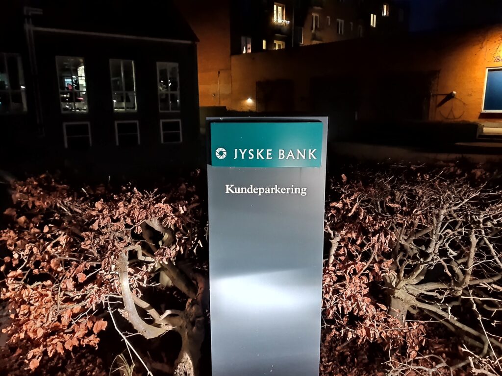 Main suspect in Danish bank fraud case Jyske BANK Anders Dam, Jyske Bank suspected of million scams and corruption. Philip Baruch Advokat og Partner I Lund Elmer Sandager Les.dk Thomas Schioldan Sørensen rodstenen.dk - Lundgrens advokater. Dan Terkildsen. Rødstenen advokater. bestyrelsen Jyske Bank Sven Buhrækall. Kurt Bligaard Pedersen. Rina Asmussen. Philip Baruch. Jens Borup. Keld Norup. Christina Lykke Munk. Johnny Christensen. Marianne Lillevang. Anders Christian Dam. Niels Erik Jakobsen. Per Skovhus. Peter Schleidt. #Bank #AnderChristianDam #Financial #News #Press #Share #Pol #Recommendation #Sale #Firesale #AndersDam #JyskeBank #ATP #PFA #MortenUlrikGade #GF Maresk #PhilipBaruch #LES #LundElmerSandager #Nykredit #MetteEgholmNielsen #Loan #Fraud #CasperDamOlsen #NicolaiHansen #JeanettKofoed-Hansen #AnetteKirkeby #SørenWoergaaed #BirgitBushThuesen #Gangcrimes #Crimes #Koncernledelse #jyskebank #Koncernbestyrelsen #SvenBuhrkall #KurtBligaardPedersen #RinaAsmussen #PhilipBaruch #JensABorup #KeldNorup #ChristinaLykkeMunk #HaggaiKunisch #MarianneLillevang Finansministeriet Statsministeriet Justitsministeriet Finanstilsynet Finans Bank Banking Aktier Loan Biler Hæderlige Banker #Koncerndirektionen #AndersDam #LeifFLarsen / Vedtægter § 1 Stk. 1: Bankens navn er Jyske Bank A/S. Stk. 4: Bankens formål er som bank og som moderselskab at drive bankvirksomhed efter lovgivningen Stk. 5: Banken drives i overensstemmelse med redelig forretningsskik, god bankpraksis og bankens værdier og holdninger :-) :-) Lidt søge ord. #Justitsministeriet #Finansministeriet #Statsministeriet JYSKE BANK BLEV OPDAGET / TAGET I AT LAVE #MANDATSVIG #BEDRAGERI #DOKUMENTFALSK #UDNYTTELSE #SVIG #FALSK / #Bank #AnderChristianDam #Financial #News #Press #Share #Pol #Recommendation #Sale #Firesale #AndersDam #JyskeBank #ATP #PFA #MortenUlrikGade #PhilipBaruch #LES #Boxen Jyske Bank Boxen #KristianAmbjørnBuus-Nielsen #LundElmerSandager #Nykredit #MetteEgholmNielsen #Loan #Fraud #CasperDamOlsen #NicolaiHansen #JeanettKofoed-Hansen #AnetteKirkeby #SørenWoergaaed #BirgitBushThuesen #Gangcrimes #Crimes #Koncernledelse #jyskebank #Koncernbestyrelsen #SvenBuhrkall #KurtBligaardPedersen #RinaAsmussen #PhilipBaruch #JensABorup #KeldNorup #ChristinaLykkeMunk #HaggaiKunisch #MarianneLillevang #Koncerndirektionen #AndersDam #LeifFLarsen #NielsErikJakobsen #PerSkovhus #PeterSchleidt