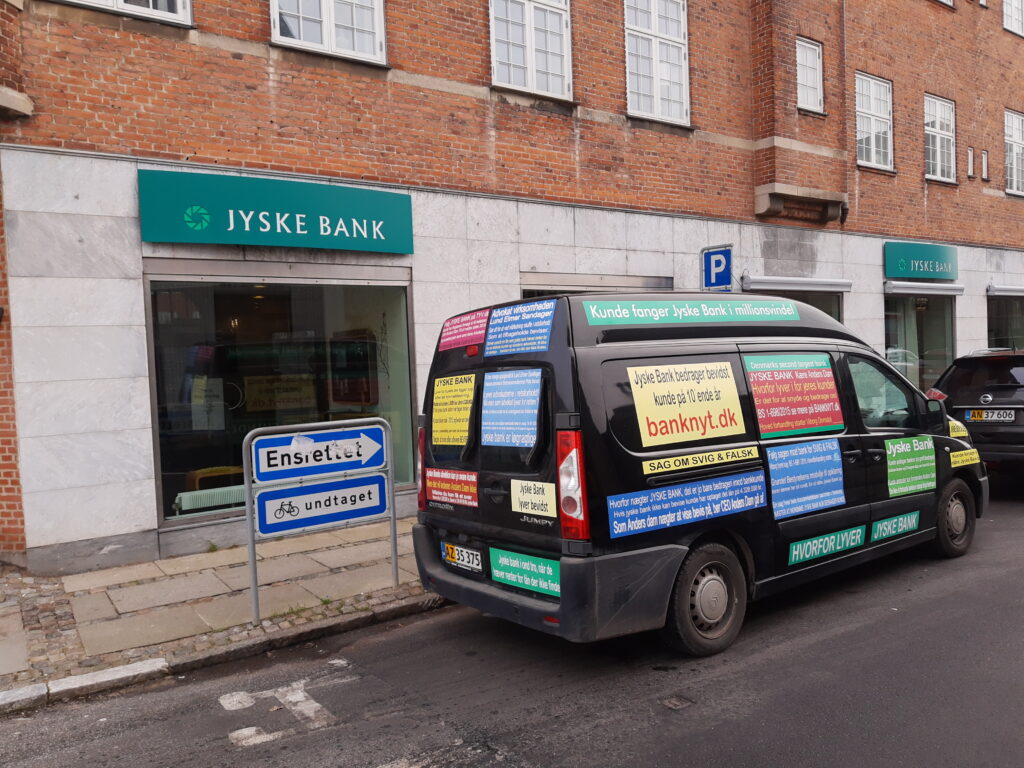 Main suspect in Danish bank fraud case Jyske BANK Anders Dam, Jyske Bank suspected of million scams and corruption. Philip Baruch Advokat og Partner I Lund Elmer Sandager Les.dk Thomas Schioldan Sørensen rodstenen.dk - Lundgrens advokater. Dan Terkildsen. Rødstenen advokater. bestyrelsen Jyske Bank Sven Buhrækall. Kurt Bligaard Pedersen. Rina Asmussen. Philip Baruch. Jens Borup. Keld Norup. Christina Lykke Munk. Johnny Christensen. Marianne Lillevang. Anders Christian Dam. Niels Erik Jakobsen. Per Skovhus. Peter Schleidt. #Bank #AnderChristianDam #Financial #News #Press #Share #Pol #Recommendation #Sale #Firesale #AndersDam #JyskeBank #ATP #PFA #MortenUlrikGade #GF Maresk #PhilipBaruch #LES #LundElmerSandager #Nykredit #MetteEgholmNielsen #Loan #Fraud #CasperDamOlsen #NicolaiHansen #JeanettKofoed-Hansen #AnetteKirkeby #SørenWoergaaed #BirgitBushThuesen #Gangcrimes #Crimes #Koncernledelse #jyskebank #Koncernbestyrelsen #SvenBuhrkall #KurtBligaardPedersen #RinaAsmussen #PhilipBaruch #JensABorup #KeldNorup #Ch