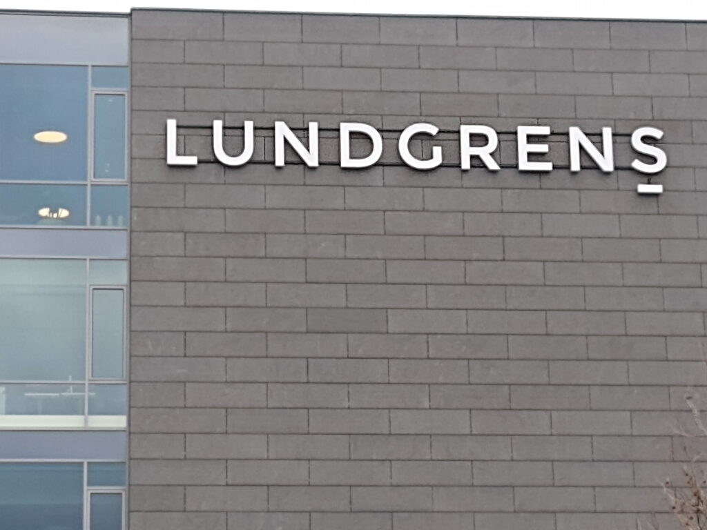 PERSONER SPECIALER KARRIERE OM OS KONTAKT ENGLISH Hvem søger du? SPECIALEOMRÅDE STILLING Skriv navn A ADAM FUSSING CLAUSEN ADVOKAT ALESSANDRO TRAINA ADVOKATDIRECTOR AMALIE BILTOFT LEGAL TRAINEE AMALIE CHRISTEL BJERG NIELSEN SAGSCONTROLLER AMANDA EMILIA KAMPH LEGAL TRAINEE AMANDA GULDAGER CLAUSEN ADVOKATFULDMÆGTIG ANDERS OREBY HANSEN ADVOKAT (L)PARTNER ANDREAS LYSKJÆR TOLMAN LEGAL TRAINEE ANN FRØLUND WINTHER ADVOKATDIRECTOR ANNA FJORDSIDE ADVOKAT BARSEL ANNE HANSEN-NORD ADVOKAT ANNE LYSEMOSE ADVOKAT BARSEL ANNE MARIE ABRAHAMSON ADVOKATPARTNER ANNE METTE SLOTH BERNER HEAD OF TRADEMARK PROSECUTIONEUROPEAN TRADEMARK & DESIGN ATTORNEY ANNE SOFIE JACOBS ADVOKAT ANNE VALLØ HANSEN TEAM ASSISTENT B BENEDICTE RØNBØG SECHER LEGAL TRAINEE BENJAMIN THIDEMANN ADVOKATFULDMÆGTIG BETTINA HASSING HR CHEF BIRGITTE MILLER BRINCK EUROPEAN TRADEMARK & DESIGN ATTORNEY BUSAKORN SUKSAMRAN LINDE ØKONOMIMEDARBEJDER C CAMILLA BACH SCHOU STUB ADVOKATFULDMÆGTIG CAMILLA HEISEL TEAM ASSISTENT CARL JOHAN BJÆRGE ABRAHAMSON SUPPORTER CAROLINE BILLESØ PRIEMÉ SUPPORTER CECILIE GYRSTING ADVOKATFULDMÆGTIG CHARLOTTE KJELDSEN RECEPTIONIST CHARLOTTE LARSEN TEAM ASSISTENT PORTRÆT UNDERVEJS CHRISTIAN BREDTOFT GULDMANN ADVOKAT (L)PARTNER CHRISTIAN SCHERFIG ADVOKATPARTNER CHRISTINA BUHL NIELSEN ADVOKAT CHRISTOPHER HJULSAGER ADVOKATFULDMÆGTIG D DAN TERKILDSEN ADVOKATPARTNER DANIEL SCHIØTTE PETTERSSON LEGAL TRAINEE DITTE OPSTRUP ANDERSEN MARKETING MANAGER DORTE FRANDSEN TEAM ASSISTENT E ELISABETH EIBERG TEAM ASSISTENT ELISABETH THAL JANTZEN LEGAL TRAINEE EMIL HALD WINSTRØM ADVOKATFULDMÆGTIG EMILIE LERSTRØM ADVOKAT F FRANK TVEDE ØKONOMIMEDARBEJDER FREDERIK HASENBERG SUPPORTER FREDERIK HOLMSTED JENSEN LEGAL TRAINEE FREDERIKKE LINDBO HENNINGS ADVOKAT BARSEL H HANNAH DEHN-RASMUSSEN ADVOKATFULDMÆGTIG HANS HOLTEN INGERSLEV LEGAL TRAINEE PORTRÆT UNDERVEJS HEIDI THANNING RINGSTRØM SAGSCONTROLLER HELENA LYBÆK GUÐMUNDSDÓTTIR LEAD ADVISORPH.D. HELLE GROTHE NIELSEN BOBEHANDLERTEAM ASSISTENT I IDA JOHANNE DORÉ PAGH LEGAL TRAINEE IDA SIMONE SARBORG-PEDERSEN ADVOKATFULDMÆGTIG J JACOB HENRIKSEN IT STUDENT JACOB SKOVGAARD KRISTENSEN ADVOKATFULDMÆGTIG JAKOB KRAG NIELSEN ADVOKAT (H)PARTNER JAKOB SCHILDER-KNUDSEN ADVOKATPARTNER JAKOB SKOV BUNDGAARD ADVOKATFULDMÆGTIG JENS GRUNNET-NILSSON LEGAL TRAINEE JESPER CARØE PETERSEN SAGSCONTROLLER JESPER HJETTING ADVOKAT (H)DIRECTOR JESPER LUNDGREN ADVOKATOF COUNSEL JOAKIM WISCHMANN ADVOKAT JOHAN FREDERIK EHRENREICH ADVOKATFULDMÆGTIG JONAS ADSBØLL LEGAL TRAINEE PORTRÆT UNDERVEJS JONAS LYKKE HARTVIG NIELSEN ADVOKAT JULIE CATHRIN ROVSING ADVOKAT K KARIN KLINT HENRIKSEN ØKONOMICHEF KAROLINE STAMPE ERIKSEN SAGSCONTROLLER KIA ELISABETH GLAD ØKONOMIMEDARBEJDER KIRSTEN SEEBERG HR KONSULENT KLARA WINTHER KISELBERG LEGAL TRAINEE KRISTIAN GUSTAV ANDERSSON ADVOKATPARTNER KRISTIAN HØJBJERG JØRGENSEN SUPPORTER KRISTOFFER SAUGMAN ADVOKATFULDMÆGTIG L LARS JAPP HASLUND DIRECTORHEAD OF DATA PROTECTION LARS KJÆR ADVOKATPARTNER LARS KROG ADVOKATDIRECTOR LARS PETERSEN ADVOKAT (H)OF COUNSEL LAURA HYANG KROER MADSEN ADVOKAT LENE WINTHER JENSEN RECEPTIONIST LINDA ZÜREK SAGSCONTROLLER LINE STOUGAARD ESKILDSEN ADVOKAT BARSEL LOUISE CECILIE MUNCK COMPLIANCE CONTROLLER M MADDALENA VOSS ADVOKATFULDMÆGTIG MAGNUS MØRCH TUXEN ADVOKATFULDMÆGTIG MAJA ILSØ LEGAL TRAINEE MAJSE JARLOV ADVOKAT MALENE OVERGAARD ADVOKATDIRECTOR MARCUS NIMMO ALLERUP BOGH LEGAL TRAINEE MARIA GISELA BRAMMER LEGAL TRAINEE MARIA WESSEL LINDBERG ADVOKATFULDMÆGTIG MARIE LOUISE AAGAARD ADVOKATDIRECTOR MARIE VON SICHLAU ADVOKATFULDMÆGTIG MARIE-LOUISE HOUVENAEGHEL OSTROWSKI LEGAL TRAINEE MARIO FERNANDEZ ADVOKATDIRECTORHEAD OF INDIRECT TAXES MARTIN AAGREN NIELSEN ADVOKAT (L) MARTIN BALSLEV ADVOKATFULDMÆGTIG MARTIN KIRKEGAARD DIREKTØR/CHIEF OPERATING OFFICER MATHIAS BELL WILLUMSEN ADVOKAT METTE MARIE NIELSEN ADVOKATFULDMÆGTIG METTE-MARIE VENDELBO HAMANN LEGAL TRAINEE MICHAEL ALSTRØM ADVOKAT (H)FORMAND FOR BESTYRELSENPARTNER MICHAEL AMSTRUP ADVOKAT (H)PARTNER MICHAEL GAARMANN ADVOKATPARTNER MICHALA RING GALE ADVOKAT MICKA SINETTE M. THORSEN TEAM ASSISTENT MORTEN ROSENMEJER ADVOKAT (L)PARTNER N NADIA AZAQUOUN ADVOKATFULDMÆGTIG NADIA BRANDT EXECUTIVE ASSISTANT NANNA MUNK WARMDAHL LEGAL TRAINEE NICOLAI B. SØRENSEN ADVOKAT (H)PARTNER NICOLAI THORNINGER ADVOKAT (L) NICOLE SOWE ADVOKATFULDMÆGTIG BARSEL NIELS GRAM-HANSSEN ADVOKATPARTNER NIELS WIVE KJÆRGAARD ADVOKAT (H)PARTNER NIKOLAJ BRANDT CLAUSEN IT CHEF NINA LUND-ANDERSEN ADVOKATFULDMÆGTIG NINA RINGEN ADVOKATPARTNER O OLIVIA SACEANU LEGAL TRAINEE P PEDRAM MOGHADDAM ADVOKATPARTNER PERNILLE HELLESØE TEAM ASSISTENT PETER ABILDGAARD ADVOKATFULDMÆGTIG PETER BRUUN NIKOLAJSEN ADVOKAT (L)PARTNER PETER CLEMMEN CHRISTENSEN ADVOKAT (H)PARTNER PETER MOLLERUP ADVOKAT (L)PARTNER PIA LYKKE MATHIASEN ADVOKATDIRECTOR R RASMUS REICHSTEIN ADVOKATFULDMÆGTIG RASMUS STUB ADVOKAT RASMUS VANG ADVOKAT (H)DIRECTOR REGITZE RUHOFF SUPPORTER RIKKE TOFT GRABSKI IT STUDENT S SARA KIRSTINE KLOUGART ADVOKAT SEBASTIAN DYHR RASMUSSEN LEGAL TRAINEE SEBASTIAN LYSHOLM NIELSEN ADVOKATDIRECTOR SIMONE EMILIE VIUF CHRISTIANSEN ADVOKATFULDMÆGTIG SISSEL BAY FRANDSEN TEAM ASSISTENT SOPHIA PATRICIA STRØMQVIST HR ASSISTENT STINE BERNT STRYHN ADVOKATDIRECTOR SØREN DANELUND REIPURTH ADVOKAT (L)DIRECTOR SØREN HILBERT ADVOKAT (L)PARTNER T THOMAS KRÆMER ADVOKATPARTNER THOMAS STAMPE ADVOKAT (H)PARTNER THOMAS SVENNINGSEN LEGAL TRAINEE THORSTEIN BOSERUP LEGAL TRAINEE TOBIAS VIETH ADVOKATPARTNER U URSULA IZZARD LEGAL TRAINEE V VIBE TOFTUM LEGAL TRAINEE Y YVONNE EJLERSEN TEAM ASSISTENT Samme rådgiver er altid med dig, når du arbejder med Lundgrens ADVOKATPARTNERSELSKAB TUBORG BOULEVARD 12 DK-2900 HELLERUP ÅBNINGSTIDER, ALLE HVERDAGE: 8.00-17.00 E-MAIL INFO@LUNDGRENS.DK LINKEDIN GÅ TIL LINKEDIN FACEBOOK GÅ TIL FACEBOOK TELEFON +45 3525 2535 CVR NR 36 44 20 42.TAGS.
Vil i som jeg her har nævnt, sætte jer godt ind i det jeg har skrevet på www.banknyt.dk 

Og læse de mange bilag jeg har henvist til, og ikke mindst læs tekster på billederne af Jyske Bank bilen, og så fortæl mig om i har noget at tilføje til min fortælling, måske rettelser eller andet, så bedes i afholde et møde, for der at rette eventuelle fejl eller misforståelser, og afdække om jeres passivitet reelt handler om at Danmarks største virksomheder og mægtige organisationer som i er en del af, ved optræde passiv reelt dækker over Jyske Banks forbrydelser eller overtrædelser, som her hvor Jyske Bank ved Susanne Sørensen har overtrådt tinglysningsloven, Jyske Banks juridiske direktør nægter at det er nogle overtrædelse, og nægter at indrømme nogle overtrædelse, og nægter at give mig en undskyldning,

My offer to Jyske Bank A/S, is that I can withdraw the just-initiated case for violation of the Land Registration Act Chase BS-6653/2024-VIB, when Jyske Bank admits that the Bank has violated the law, 

BS-6653/2024-VIB. CARSTEN STORBJERG SKAARUP IMOD JYSKE BANK A/S I EN ANDERKENDELSE SAG OM OVERTRÆDELSE AF TINGLYSNINGSLOVEN. OG ET ÆLDRE FORLIS FORSLAG, HVOR JYSKE BANK INDRØMME OG UNDSKYLDER FOR OVERTRÆDELSE AF LOVENS BESTEMMELSER. DET ER HELT GRATIS.

Lars Stensgaard Mørch,
Herningvej 102. 2. 005,
8600 Silkeborg,
,
Per Damborg Skovhus,
Marienlundsvej 36. V6,
8600 Silkeborg,
,
Niels Erik Jakobsen,
Søholt Allé 60,
8600 Silkeborg,
,
Peter Schleidt,
2800 Lyngby,
,
Martin Skovsted-Nielsen,
Kollundvej 4,
8600 Silkeborg,
,
Jyske Bank,
Anders Christian Dam,
Vesterlundvej 91K,
8600 Silkeborg,
,
Keld Norup,
Ved Bølgen 13. 4. th,
7100 Vejle,
,
Kurt Bligaard Pedersen,
Vesterled 22,
2100 København Ø,
,
Rina Asmussen,
Emiliekildevej 28,
2930 Klampenborg,
,
Bente Overgaard,
Eggersvej 6,
2900 Hellerup,
,
Anker Laden-Andersen,
Jacob Sewerinsvej 3B,
9300 Sæby,
,
Per Schnack,
Skovagervej 4,
2840 Holte, Søllerød,
,
Marianne Jensen,
Vesterled 26,
8300 Odder,
,
Johnny Toft Christensen,
Bakkedraget 12,
9850 Hirtshals, Horne,
,
Michael Christen Mariegaard,
Carl Plougs Vej 17,
3460 Birkerød,
,
Henriette Thrane Hoffmann,
Rylevej 12,
8700 Horsens,
,
Line Skov Fuglkjær,
Skovbærvej 15,
8840 Rødkærsbro,
,
,
Søren Woergaard,
Markedsdirektør,
+4589891770,
sw@jyskebank.dk,
,
Anette Kirkeby,
Erhvervspartner,
+4589891771,
kirkeby@jyskebank.dk,
,
Nicolai Hansen,
Erhvervspartner, Internationalt Erhverv,
+4589891774,
nicolai-hansen@jyskebank.dk,
,
Jeanett Kofoed-Hansen,
Operations, Innovation Officer, erhverv,
+4589894976,
jkh@jyskebank.dk,
,
Lars Aaquist, Tidligere Jyske Bank, ansat i, Danske Bank,
,
Casper Dam Olsen,
Erhvervspartner,
+4589891773,
casper-dam@jyskebank.dk,
,
Birgith Bush Thuesen,
Den grønne slagter,
Inkasso Jyske Bank,
,
Line Braad Winding,
Bankrådgiver,
+4589898630,
,
Jeanette Høye Thestrup,
Bankrådgiver,
+4589899979,
,
Tina Agergaard,
Erhvervsrådgiver,
+4589891777,
agergaard@jyskebank.dk,
,
Regina Hjort Ernstsen,
Bankrådgiver,
+4589891778,
,
,
Jyske Bank Servicecenter,
Kastaniehøjvej 2,
8600 Silkeborg,
+4589898999,
servicecenter.silkeborg@jyskebank.dk,
,
Ole Brondbjerg, +4589895602, brondbjerg@jyskebank.dk, Gitte Møller Hindkær, +4589893563, gittehindkaer@jyskebank.dk, Iben Riis, +4589898330, ibenriis@jyskebank.dk, Anette Kalhøj, +4589894841, anette.kalhoj@jyskebank.dk, Birgit Forsom, +4589894865, birgit.forsom@jyskebank.dk, Birthe Rindom Færgemann, +4589894873, birthe.faergemann@jyskebank.dk, Cecilie Mølgaard,+4589894894, cem@jyskebank.dk, Charlotte Kjærgaard, Kjærgaard, +4589894866, charlotte.kjaergaard@jyskebank.dk, Connie Lykke Nielsen, +4589899542, connie-lykke@jyskebank.dk, Hanne Lindgård Holm, Lindgård, +4589894884, hanne-holm@jyskebank.dk, Kristian Lauritsen, Lauritsen, +4589894888, kristian.lauritsen@jyskebank.dk, Lilian Friis Mortensen, Friis, +4589894854, lfm@jyskebank.dk, Lone Nielsen, +4589894912, ln@jyskebank.dk, Lotte Melgaard Birch, Melgaard, Birch, +4589894909, melgaard@jyskebank.dk, Louise Thygaard Geisshirt, Thygaard, Geisshirt, +4589894862, loge@jyskebank.dk, Marianne Bryde Laursen, Bryde, +4589894852, mela@jyskebank.dk, Rikke Brøgger, Brøgger, +4589894844, rikke-broegger@jyskebank.dk, Susanne Storm Mortensen, Storm, +4589894869, susanne.storm@jyskebank.dk, Alice Frank, +4589894887, alicefrank@jyskebank.dk, Charlotte Vester, Vester, +4589899712, cv@jyskebank.dk, Dorthe Stenby Brixen, Stenby, Brixen, +4589897305, dorthebrixen@jyskebank.dk, Helle Duemark, Duemark, +4589894893, duemark@jyskebank.dk, Henriette Bach Christensen, Bach, +4589894898, hbr@jyskebank.dk, Jeanette Nielsen, +4589891279, j.nielsen@jyskebank.dk, Michelle Haastrup Stæhr Bengtsen, Haastrup, Stæhr, Bengtsen, +4589899504, michelle.bengtsen@jyskebank.dk, Rikke Frits Bjerregaard, Frits, Bjerregaard, +4589894878, rikkefrits@jyskebank.dk, Rikke Holm Martinussen, Holm, Martinussen, +4589894868, ria@jyskebank.dk, Susanne Sørensen, +4589894863, s-sorensen@jyskebank.dk, Vibeke Rask, Rask, +4589894886, vibeke-rask@jyskebank.dk, Winnie Mølsted Mikkelsen, Mølsted, +4589894881, wm@jyskebank.dk, Gitta Anna Dahl Jensen, +4589894845, gitta@jyskebank.dk, Jens Carl Winkler, +4589894899, jens.carl.winkler@jyskebank.dk, Kirsten Toft, +4589894847, k-toft@jyskebank.dk,
,
,
Susanne Sørensen,
Senior Operations, Innovation Officer,
+4589894863,
s-sorensen@jyskebank.dk,
,
Kirsten Toft,
Operations, Innovation Officer, Kundeoverførsel, Erhverv, kreditsager,
+4589894847,
k-toft@jyskebank.dk,
,
Søren Ivarsen, Jyske Bank,
Vice President, Jyske Bank,
Gældspleje, renter,
Siv@jyskebank.dk,
,
Morten Ulrik Gade,
Jurdisk Jyske Bank,
Advokat Jyske Bank,
Jurist,
+4589892446,
mug@jyskebank.dk,
,
Statsministeriet,
Christiansborg,
Prins Jørgens Gård 11,
1218 København K,
+4533923300,
stm@stm.dk,
,
BEC,
BEC Financial,
BEC Financial Technologies,
Havsteensvej 4,
DK-4000 Roskilde,
+4546382400,
bec@bec.dk,

,

BEC ledelse, Jesper Nielsen, CEO, Tillidshverv, Bestyrelsesmedlem, Finanssektorens, Arbejdsgiverforening, JN Data A/S, Lars Malmberg, Deputy CEO, Head of Customers, Business Innovation, Jesper Andersen, CTO, Head of, Tech, Transformation, Operations, 
,
JN Data,
Havsteensvej 4,
4000 Roskilde,
+4563636363,
jndata@jndata.dk,

,

Bestyrelsen JN Data,  David Hellemann, Formand, Koncerndirektør Nykredit, Peter Schleidt, Næstformand, Koncerndirektør Jyske Bank, Jesper Nielsen, Bestyrelsesmedlem, Administrerende direktør, BEC, Esben K. Laustrup, Bestyrelsesmedlem, Administrerende direktør, Bankdata, Torben Finnemann, Bestyrelsesmedlem, Administrerende direktør, SDC, Henrik Holm, Medarbejderrepræsentant, Medarbejder, JN Data, Silkeborg, Christoffer Lykbak, Medarbejderrepræsentant, Medarbejder, JN Data, Roskilde, Annette Juul, Medarbejderrepræsentant, Medarbejder, JN Data, Roskilde, 

,
Bank Data,
Erritsø Bygade 102,
7000 Fredericia,
+4579242233,
bankdata@bankdata.dk,

,

Bankdata, administrerende direktør, Esben Kolind Laustrup, Direktionen, adm. direktør, Esben Kolind Laustrup, direktør, Udvikling, Claus Hjort Bjerre, direktør, Drift, Compliance, Lene Weldum, 

,

bestyrelsen bankdata,

Lise Fuhr, formand, direktør, ETNO, De europæiske teleselskabers sammenslutning,

Niels Husted Kjær, direktør, Alexandra Instituttet,

Mai Louise Agerskov, direktør, INCUBA A/S,

Martin Østergaard Christensen, stadsdirektør, Aarhus Kommune,

Esben Kolind Laustrup, CEO, Bankdata,

Johan Bitsch Nielsen, Danmarks Eksport,  Investeringsfond,

Kristian Pedersen, Dekan, Natural Science, Aarhus Universitet,

Casper Klynge, vicedirektør, Dansk Erhverv,

Morten Rosted Vang, Dansk Industri,

Charlotte Møller Andersen, CEO, Cryptomathic,

,
Nationalbanken,
Danmarks Nationalbank,
Langelinie Allé 47,
2100 København Ø,
+4533636363,
kommunikation@nationalbanken.dk,
,
Bestyrelsen Nationalbanken,

Professor, Christian Schultz, Departementschef, Michael Dithmer, CEO, Kristian Hundebøll, Folketingsmedlem, Anne Paulin, Folketingsmedlem, Torsten Schack Pedersen, Formand for BUPL, Elisa Rimpler, Professor, Christian Schultz, Departementschef, Michael Dithmer, Departementschef, Johan Legarth,

Medlemmer af repræsentantskabet Danmarks Nationalbank,

Formand, Professor, Christian Schultz, Næstformand, Adm. direktør, Anne Hedensted Steffensen, Folketingsmedlem, Alex Ahrendtsen, Folketingsmedlem, Hans Andersen, Folketingsmedlem, Lisbeth Bech-Nielsen, Folketingsmedlem, Preben Bang Henriksen, Folketingsmedlem, Samira Nawa, Folketingsmedlem, Anne Paulin, Folketingsmedlem, Torsten Schack Pedersen, Folketingsmedlem, Jesper Petersen, Departementschef, Michael Dithmer, Departementschef, Johan Legarth, Adm. direktør, Jens Bjørn Andersen, CEO, Connie Astrup-Larsen, Formand, Morten Skov Christiansen, Adm. direktør, Asger Enggaard, Adm. direktør, Kathrine Forsberg, CEO, Kristian Hundebøll, Formand, Claus Jensen, Adm. direktør,  Marianne Lyngby Pedersen, Formand for, Forbrugerrådet, Tænk, Anja Philip, Formand for, BUPL, Elisa Rimpler, Professor, Philipp Schröder, Professor, Christian Schultz, Adm. direktør, Anne Hedensted Steffensen, Adm. direktør, Christian Woller, CEO, Gitte Pugholm Aabo,

,
Finanstilsynet,
Strandgade 29,
1401 København K,
finanstilsynet@ftnet.dk,
,
Bestyrelsen i Finanstilsynet,
Formand, Nina Dietz Legind, Professor, ph.d., Juridisk Institut, Syddansk,
Næstformand, Marianne Rørslev Bock, CFO i, Scandinavian Tobacco Group A/S, “Der hvor advokaten Mette Marie Nielsen var ansat, efter at have holdt sin klient ude af klientens egen sag, og skjulte et samarbejde med Jyske Bank, hvilken var sagsøgte i klientens sag,”,
Svein Andresen, Fhv. generalsekretær i, Financial Stability Board,

Peter E. Storgaard, Chef for afdelingen for, Finansiel Stabilitet, Danmarks Nationalbank,

Paul Brüniche-Olsen, Fhv. administrerende direktør i, Lærernes Pension,

Thomas Elholm, Professor, ph.d., Juridisk Fakultet, Københavns Universitet, ,KU,

Martin Tvede Zachariasen, Rektor, professor i datalogi, Færøernes Universitet,

Carsten Holdum, Fhv. forbrugerøkonom i, PFA, og chefkonsulent i forbrugerrådet, TÆNK,

Carsten Nøddebo Rasmussen, Fhv. administrerende direktør i, Realkredit Danmark,

Steen Lohmann Poulsen, Observatør for, Erhvervsministeriet,

,
Finansministeriet,
Christiansborg Slotsplads,
1218 København,
+4533923333,
minister@fm.dk,
Fm@fm.dk,
,
Justitsministeriet,
Slotsholmsgade 10,
1216 København K,
+4572268400,
,
Finans Danmark,
Amaliegade 7,
1256 København K,
+4533701000,
mail@finansdanmark.dk,
,
Bestyrelsen Finans Danmark,
Koncernchef, Michael Rasmussen, Nykredit Realkredit, Personlig Suppleant, Koncerndirektør,
Anders Jensen, Nykredit Realkredit,
Bankdirektør, Mads Skovlund Pedersen, Nordea, Personlig Suppleant, Bankdirektør, Helene Bløcher, Nordea,
Adm. direktør,  Carsten Egeriis, Danske Bank, Personlig Suppleant, Bankdirektør, Christian Bornfeld, Danske Bank,
Direktør, Ole Beith, Sparekassen Thy, Personlig Suppleant, Bankdirektør, Lars Frank Jensen, Kreditbanken,
Adm. direktør, John Christiansen, Lån & Spar Bank, Personlig Suppleant, Bankdirektør, Claus Andersen, Ringkjøbing Landbobank,
Ordf. direktør, Lars Stensgaard Mørch, Jyske Bank, Personlig Suppleant, Adm. direktør, Carsten Tirsbæk Madsen, Jyske Realkredit A/S,
Adm. direktør, Karen Frøsig, Sydbank, Personlig Suppleant, Bankdirektør, Bjarne Larsen, Sydbank,
Adm. direktør, Jens Kr. A. Møller, DLR Kredit A/S, Personlig Suppleant, Direktør, Pernille Lohmann, DLR Kredit A/S,
Adm. direktør, Lasse Nyby, Spar Nord Bank, Personlig Suppleant, Bankdirektør, Martin Kudsk Rasmussen, Spar Nord Bank,
Adm. direktør, Klaus Skjødt, Sparekassen Kronjylland, Personlig Suppleant, Adm. direktør, Allan Aaskov, Lollands Bank,
,
Advokatsamfundet,
Kronprinsessegade 28. 4. sal,
1306 København K,
+4533969798,
postkasse@advokatsamfundet.dk,
,
Højesteretsdommer,
Dommer Kurt Rasmussen,
Kurt Rasmussen,
,
Domstolsstyrelsen,
Amagerfælledvej 56,
2300 København S,
post@domstolsstyrelsen.dk,
,
Lundgrens,
Lundgrens Advokatpartnerselskab,
Tuborg Boulevard 1,
2900 Hellerup,
+4535252535,
info@lundgrens.dk,
,
MARTIN KIRKEGAARD,
MICHAEL ALSTRØM,
THOMAS KRÆMER,
NINA RINGEN,
TOBIAS VIETH,
NIELS WIVE KJÆRGAARD,
,
Advokat Dan Stampe-Terkildsen,
Dan Stampe-Terkildsen,
Thorvaldsensvej 27.4. th,
1871 Frederiksberg C,
,
MAGNUSSON DANMARK,
MAGNUSSON,
+4582515100,
+4528119513,
dat@magnussonlaw.com,
,
Emil Hald vendelbo Winstrøm,
ehvw@ramboll.dk,
Emil Hald Vendelbo, Rambøll,
,
Mette Marie Nielsen,
Danske Bank,
+4521742872,
metnie@danskebank.dk,
,
Jens Grunnet-Nilsson,
jgn@lundgrens.dk,
+4526536211,
+4535252980,
,
Sebastian Lysholm Nielsen,
SLY@LUNDGRENS.DK,
+4535252887,
+4553562231,
,
Pernille Hellesøe,
PHT@LUNDGRENS.DK,
+4535252963,
,
Karoline Stampe Eriksen,
,
LEDELSEN,

Martin Kirkegaard, Partner, Direktør, mki@lundgrens.dk, +4530188726, +4535252903, Peter Mollerup,  Advokat, pem@lundgrens.dk, +45 30638376, +4535252997, Formand For Bestyrelsen, Partner, Søren Danelund Reipurth, sdr@lundgrens.dk, +4531143014, +4535252944,

,
Dansk Erhverv,
Børsen,
1217 København K,
+4533746000,
info@danskerhverv.dk,
,
Henrik Hyltoft,
,

Direktionen i Dansk Erhverv, Brian Mikkelsen, Laurits Rønn, Morten Langager, Direktionen, Brian Mikkelsen, Adm. direktør, +4533746666, BMK@DANSKERHVERV.DK, Laurits Rønn, Viceadm. direktør, +4528142840, +4533746603, LKR@DANSKERHVERV.DK, Direktionen, Morten Langager, Direktør, +4520278771, +4533746199, MOL@DANSKERHVERV.DK,

,
Horten,
Horten Advokatpartnerselskab,
Philip Heymans Allé 7,
2900 Hellerup,
+4533344000,
info@horten.dk,
,
Birgitte Frølund,
BESTYRELSEN,

Christian Gregersen, Managing Partner, +4533344312, +4552344312, cgr@horten.dk, Sekretær, Maria Lange Harder,

,

Anders Bager Jensen, Direktør, +4533344477, +4552344477, aba@horten.dk,

,
Kromann Reumert,
Kromann Reumert advokater,
Sundkrogsgade 5,
2100 København Ø,
+4570121211,
mail@kromannreumert.com,
,
Jens Steen Jensen,
,
Arne Møllin Ottosen, formand, Partner, København, +4538774466, +4520197462, ao@kromannreumert.com, Christian Jul Madsen, Partner, Aarhus, +4538774452, +4520197483, cjm@kromannreumert.com, Jacob Høeg Madsen, Partner, København, +4538774458,+4540303016, jhm@kromannreumert.com, Marianne Granhøj, Partner, København, +4538774680, +4524274820, mrg@kromannreumert.com, Jakob Hans Johansen, Partner, København, +4538774420, +4561613032, jaj@kromannreumert.com,
,
Lund Elmer Sandager advokater,
Lund Elmer Sandager,
Kalvebod Brygge 39 – 41,
1560 København V,
+4533300200,
info@les.dk,
,
Philip Baruch,
,
Kristian ambjørn buus-nielsen,
Les advokater,
LES,
+4533300226,
+4551804935,
kbn@les.dk,
JURIDISK ASSISTENT, Christina Palmkvist,
,

Bestyrelsen i Lund Elmer Sandager,

Peter Mejlby, Direktør, CEO, +4533300211, +4527 276158, pme@les.dk, Linea R. Conforti, Partner, advokat, +453330024, +4520863838, lc@les.dk, JURIDISK ASSISTENT, Mette Lambert, Morten Schwartz Nielsen, Partner, advokat, +4533300271, +4521678203, msn@les.dk, JURIDISK ASSISTENT, Christina Palmkvist, Jacob Roesen, Partner, advokat, +4533300268, +4561554359,  jro@les.dk, JURIDISK ASSISTENT, Lisbeth Skifte, Mathias Toxværd, Partner, advokat, +4533300247, +45 61701448, mto@les.dk, JURIDISK ASSISTENT, Charlotte Windeballe Andersen,

,
DLA Piper Denmark,  Advokatpartnerselskab,
DLA Piper advokater,
DLA Piper,
Oslo Plads 2,
2100 København Ø,
+4533340000,
denmark@dk.dlapiper.com,
,
Advokat Martin Lavesen,
Martin Lavesen,
+4533340048,
+4540180081,
martin.lavesen@dk.dlapiper.com,
+4533340000,
Strandmarken 3A,
3050 Humlebæk,