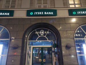 Jyske Bank bilen på besøg. Vesterbrogade 9, her svindles der. These fraudulent acts are well known to the management in the Danish bank, or have themselves witnessed Jyske Bank’s million fraud, but chose to hide it, and instead presenting false and untrue information to the court, in order to disappoint in legal matters, and all the while the authorities, and the Danish state has done what they can, to prevent an investigation of all charges against the bank, Jyske Bank, which are shared on www.banknyt.dk Jura og Forretning • jur@domstolsstyrelsen.dk Postkasse – Klagesagsafdelingen • klagesagsafdelingen@advokatsamfundet.dk Erhvervsstyrelsen • specialist@erst.dk bankdata@bankdata.dk And fundamentet i Jyske Bank, troværdighed, hæderlig, ærlig, loyal, loyalitet, kundeservice i Jyske Bank. /Mathias Toxværd Partner, advokat Linea R. Conforti Morten Schwartz Nielsen Jacob Roesen Michael Møller Nielsen Christian B. Elmer Henrik Stamp Nete Weber Kristian Ambjørn Buus-Nielsen Carsten Brink Peter Sørensen Ulrik Bayer Christian Petri Claus Span­gen­berg Henrik Høpner Nicolai Fløe Jørgensen Partner, advokat Kjeld Jørgensen Annacarina Staunstrup Sebastian Rungby Torsten Hylleberg Philip Baruch Steen Raagaard Andersen Julie Flindt Rasmussen Jonas Tofte Bøn­der­gaard Lise Møller Zinck Anders Linde Reislev Kenneth Birkebæk Laursen Karina Enghaven Bentsen Chri­stof­fer Sidelmann Borg Lærke Bruun Hansen Esben Hansen Line Marie Mikalsen Veiby Kasper S. R. Andersen Mathilde Schmidt Denise Gosch Charlotte Urup Stol­ten­berg Joachim Lykke Dresner Marie Boyer-Søgaard Torsten Vagn Hansen Emilie Ipsen Christina Meyer Camilla Ikast Jessen Daniel Boalth Petersen Anna Lin­den­cro­ne Lundin Marta Valgreen Knudsen Cathrine Serup Raasdal Jakob Bax Sander Michael Møller Nielsen Julie Flindt Rasmussen Anna Lin­den­cro­ne Lundin Marta Valgreen Knudsen Helene Lønningdal Jacob Roesen Nicolai Fløe Jørgensen Carsten Brink Christian Petri Claus Span­gen­berg Sebastian Rungby Annacarina Staunstrup Esben Hansen Marie Boyer-Søgaard August Ikov Ulrik Bayer Kjeld Jørgensen Mathias Toxværd Lise Møller Zinck Line Marie Mikalsen Veiby Henrik Stamp Mathias Toxværd Henrik Høpner Lise Møller Zinck Denise Gosch Line Marie Mikalsen Veiby Steen Raagaard Andersen Daniel Boalth Petersen Christian B. Elmer Nete Weber Torsten Vagn Hansen Karina Enghaven Bentsen Lærke Bruun Hansen Mathilde Schmidt Kenneth Birkebæk Laursen Chri­stop­her Mortensen Claus Span­gen­berg Torsten Hylleberg Anders Linde Reislev Charlotte Urup Stol­ten­berg Emilie Ipsen Amalie Fallesen Morten Schwartz Nielsen Kristian Ambjørn Buus-Nielsen Joachim Lykke Dresner Daniel Kim Rasmussen Chri­stop­her Mortensen Natasja Schreiber Fl­in­te­gaard Kasper S. R. Andersen Jeanett Svanholm Kørbits Bettina Cilius Paarup Linea Hjorth Chri­sten­sen Anastasiya R. Andersen Laura Tjørnemark Sofie Halskov Nielsen Jakob Bax Sander Peter Wossler Anja Ahlmann Anne Christine Leth Lone Borup Rasmussen Cristina Schramm Ozaki Anne-Marie Lyngholm Sarah Cliford Hansen Frederik Baungaard Chri­sten­sen Anne Vognsen Sune Reinert Weihe Annelis Chri­sten­sen Anne-Mette Johansen Birgitte Åkerström Charlotte Cramer Charlotte Windeballe Andersen Dorte Halken Henny Lykke Lisbeth Skifte Manja Revsbech Mette Lambert Sisse Thejll-Madsen Susan Plambeck Tanja Aabo Simonsen Peter Mejlby Henrik Pedersen Joachim Lykke Dresner Johanne Gjerløv Charlotte Urup Stol­ten­berg Jan Nickel Mette Wester­gaard Birgitte Åkerström Annette Zaar Annette Haugaard Ermina Silajdzic Dragana Stesevic Jannie Allerslev Søren Boesdal Josephine Repsdorph Møller Emma Ørnsø Fischer Astrid Juncher-Benzon Fatima Salih Anastasiya R. Andersen Anna Kragelund Camilla Martinsen Emma Ørnsø Fischer Ida Maria Strøm Josephine Repsdorph Møller August Ikov Linea Hjorth Chri­sten­sen Simone Blicher Skou Thomsen Anne Sofie Bitsch Hjortshøj Chri­stof­fer Korgaard Hansen Laura Tjørnemark Daniel Benjamin Pedersen Cecilie Sabine Clausen Andjela Pa­reza­novic Hadil El-Jamal Trine Jurek Hybel Sune Reinert Weihe Kalvebod Brygge 39 - 41 1560 København V info@les.dk +45 33 300 200 Lund Elmer Sandager advokater og Lundgrens advokater har bistået Jyske Bank med million svindel. pborowy@jyskebank.dk mac@jyskebank.dk lbj@jyskebank.dk heidi.skovbjerg@jyskebank.dk dip@jyskebank.dk helle-hansen@jyskebank.dk avw@jyskebank.dk ahk@jyskebank.dk hoejsgaard@jyskebank.dk uridisk@jyskebank.dk lillevang@jyskebank.dk johnny.christensen@jyskebank.dk clm@jyskebank.dk beo@cbs-executive.dk ala@70151000.dk rina.asmussen@gmail.com kn@skovadvokater.dk nicolai-hansen@jyskebank.dk Casper Dam Olsen • Casper-dam@jyskebank.dk jkh@jyskebank.dk kirkeby@jyskebank.dk Tina Agergaard • AGERGAARD@jyskebank.dk sw@jyskebank.dk Anders Dam gå af, og sæt dit mandat frit, du skader Jyske Banks omdømme. Vi mødes alligevel til november, da du Anders Dam bliver indkaldt som vidne. The email has also been sent to the lawyers, Lund Elmer Sandager lawyers who have presented false manipulated information to the court, ie lied to the court. Kristian Ambjørn Buus-Nielsen • kbn@les.dk Philip Baruch • pb@les.dk / Here you can see a couple of those, who have voted that it is not a violation for a law firm in Denmark to take bribes, not to present a client’s claims to the court. frank.ryan@dlapiper.com simon.levine@dlapiper.com andrew.darwin@dlapiper.com nh@naevneneshus.dk mail@kromannreumert.com hhy@danskerhverv.dk martin.lavesen@dk.dlapiper.com jsj@kromannreumert.com hhy@danskerhverv.dk