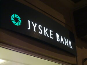 My story is about Jyske Bank's association's methods, Jyske Bank's values, Jyske Bank's morals, Jyske Bank's decency. And then you can also ask yourself, why no one rules my postings and campaigns and warnings, against doing business with either Denmark's second largest bank the criminals Jyske Bank or the corrupt lawyers from Lundgren's law partner company. Would you yourself work for a criminal organization, as I have presented evidence that Jyske Bank is, the employees of Jyske Bank can say no if they do not want to be employed in a bank that, like Jyske Bank, commits extensive crime. Have you been employed or are employed by Jyske Bank and are aware of the extensive financial crime such as Jyske Bank exposing customers to organized fraud. I would like to encourage you to share your experiences with me Carsten Storbjerg Skaarup by email banknyt@gmail.com Will you be anonymous so this is respected.