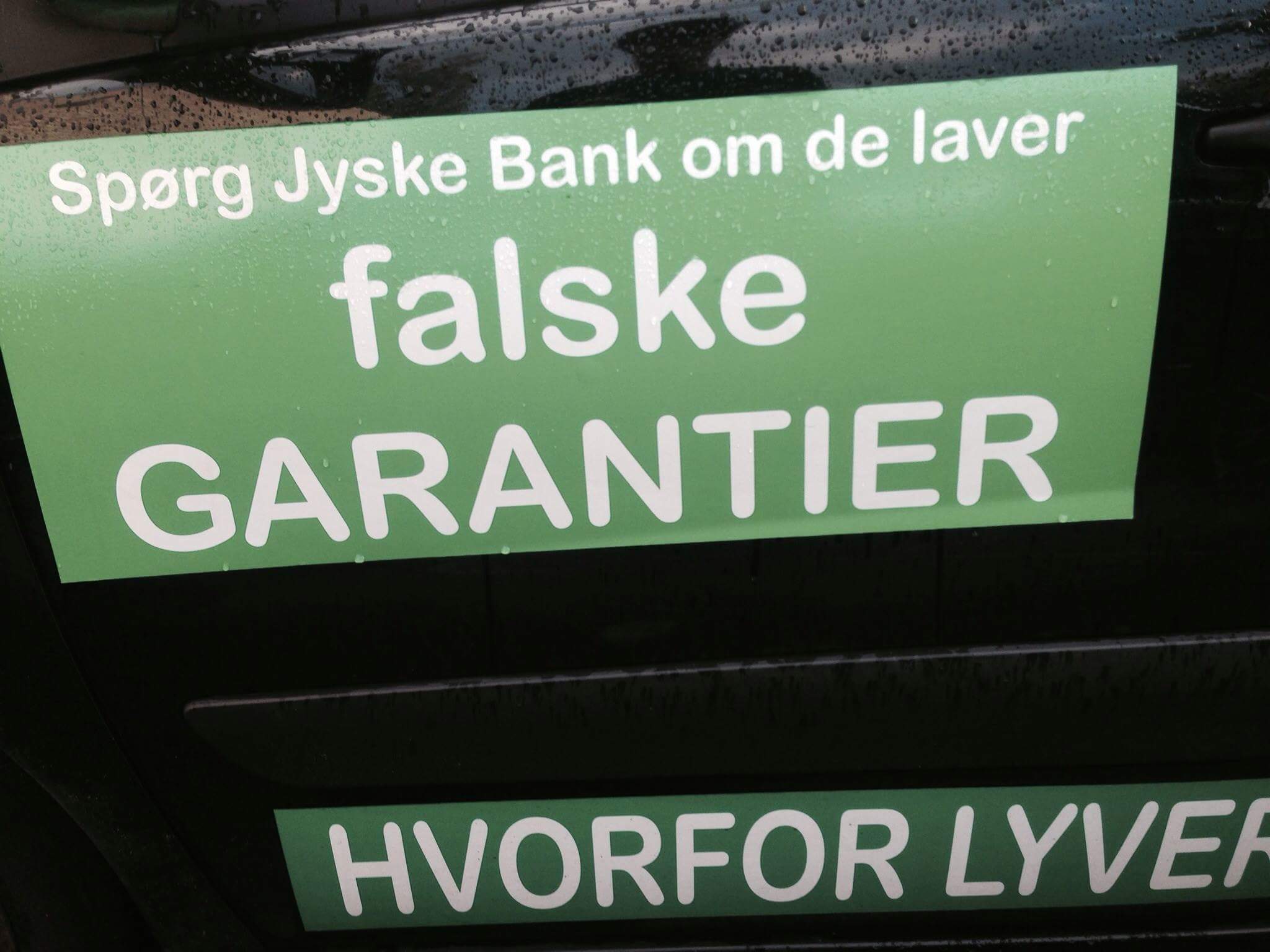 Lær jyskebank at kende Hvem dækker over Jyske Banks fortatte svigforretninger. Bribery at the top of the Danish business seems to have been politically approved. Following Jyske Bank's fraud case. Lundgren's lawyer partner company paid several million Danish kroner, moreover, the same Lundgren's lawyers who would not bring a case against the Danish bank Jyske Bank for fraud. Which Lundgren's lawyer partner company regrettably forgot to submit to the court. That it happened according to Jyske Bank's management, certainly by CEO Anders Dam who is directly contributing to Jyske Bank's continued crimes. When Jyske Bank then chose to give the large law firm Lundgren's lawyers a huge order. It became very clear that the overall board of directors of Jyske Bank continues to expose the customer to very serious fraud transactions. And that Jyske Bank's board of directors is still behind millions of scams and now probably also corruption. All to disappoint in legal matters, and to serve the shareholders in the Danish B