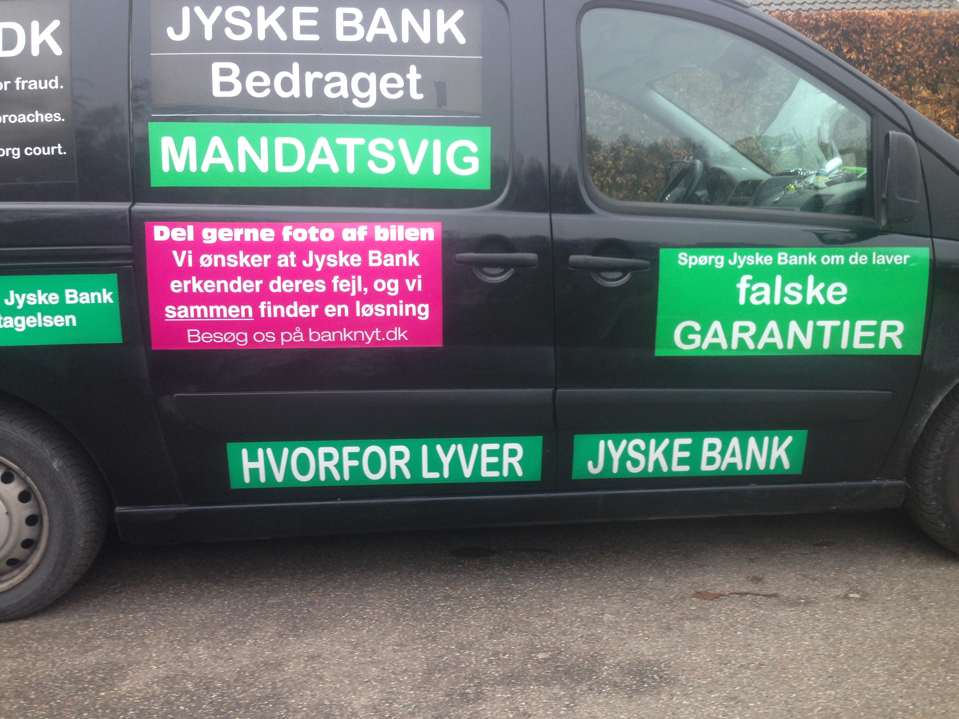 Main suspect in Danish bank fraud case Jyske BANK Anders Dam, Jyske Bank suspected of million scams and corruption. Philip Baruch Advokat og Partner I Lund Elmer Sandager Les.dk Thomas Schioldan Sørensen rodstenen.dk - Lundgrens advokater. Dan Terkildsen. Rødstenen advokater. bestyrelsen Jyske Bank Sven Buhrækall. Kurt Bligaard Pedersen. Rina Asmussen. Philip Baruch. Jens Borup. Keld Norup. Christina Lykke Munk. Johnny Christensen. Marianne Lillevang. Anders Christian Dam. Niels Erik Jakobsen. Per Skovhus. Peter Schleidt. #Bank #AnderChristianDam #Financial #News #Press #Share #Pol #Recommendation #Sale #Firesale #AndersDam #JyskeBank #ATP #PFA #MortenUlrikGade #GF Maresk #PhilipBaruch #LES #LundElmerSandager #Nykredit #MetteEgholmNielsen #Loan #Fraud #CasperDamOlsen #NicolaiHansen #JeanettKofoed-Hansen #AnetteKirkeby #SørenWoergaaed #BirgitBushThuesen #Gangcrimes #Crimes #Koncernledelse #jyskebank #Koncernbestyrelsen #SvenBuhrkall #KurtBligaardPedersen #RinaAsmussen #PhilipBaruch #JensABorup #KeldNorup #Ch