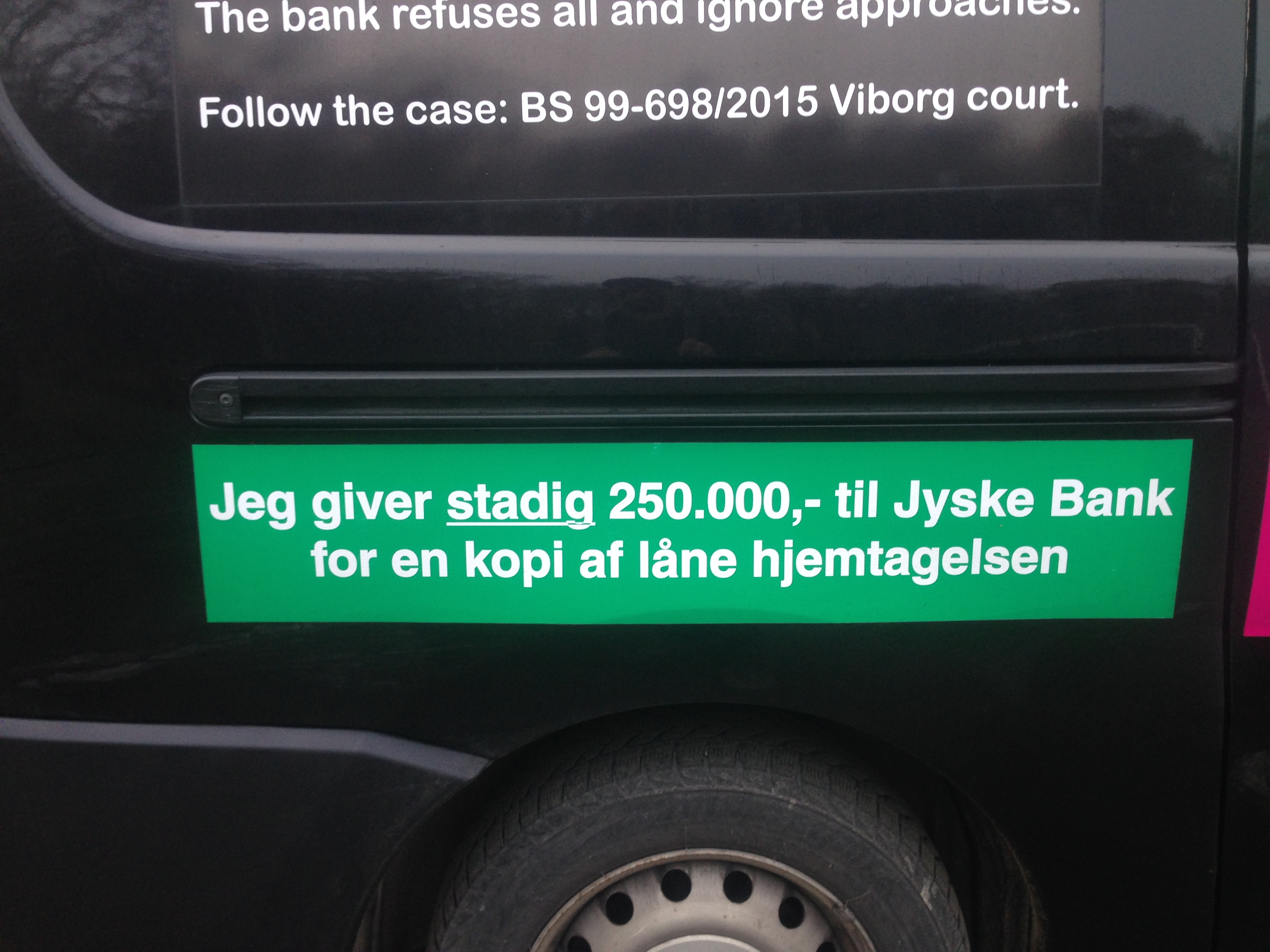 Lær jyskebank at kende Hvem dækker over Jyske Banks fortatte svigforretninger. Bribery at the top of the Danish business seems to have been politically approved. Following Jyske Bank's fraud case. Lundgren's lawyer partner company paid several million Danish kroner, moreover, the same Lundgren's lawyers who would not bring a case against the Danish bank Jyske Bank for fraud. Which Lundgren's lawyer partner company regrettably forgot to submit to the court. That it happened according to Jyske Bank's management, certainly by CEO Anders Dam who is directly contributing to Jyske Bank's continued crimes. When Jyske Bank then chose to give the large law firm Lundgren's lawyers a huge order. It became very clear that the overall board of directors of Jyske Bank continues to expose the customer to very serious fraud transactions. And that Jyske Bank's board of directors is still behind millions of scams and now probably also corruption. All to disappoint in legal matters, and to serve the shareholders in the Danish B