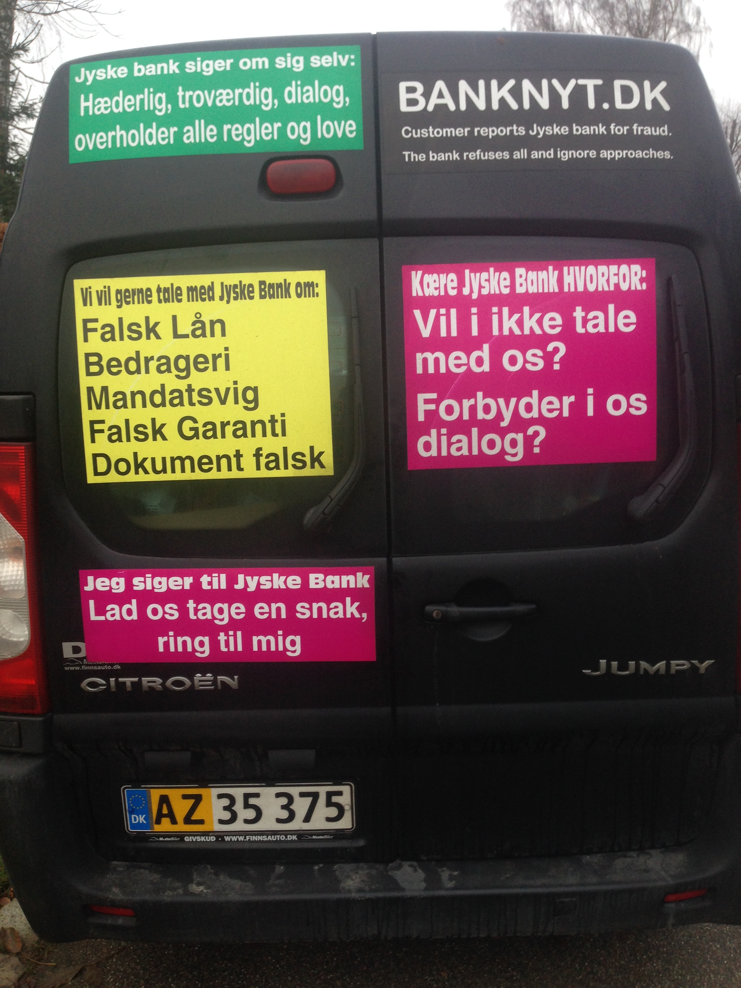 Lær jyskebank at kende Hvem dækker over Jyske Banks fortatte svigforretninger. Bribery at the top of the Danish business seems to have been politically approved. Following Jyske Bank's fraud case. Lundgren's lawyer partner company paid several million Danish kroner, moreover, the same Lundgren's lawyers who would not bring a case against the Danish bank Jyske Bank for fraud. Which Lundgren's lawyer partner company regrettably forgot to submit to the court. That it happened according to Jyske Bank's management, certainly by CEO Anders Dam who is directly contributing to Jyske Bank's continued crimes. When Jyske Bank then chose to give the large law firm Lundgren's lawyers a huge order. It became very clear that the overall board of directors of Jyske Bank continues to expose the customer to very serious fraud transactions. And that Jyske Bank's board of directors is still behind millions of scams and now probably also corruption. All to disappoint in legal matters, and to serve the shareholders in the Danish Bank's financial interests.