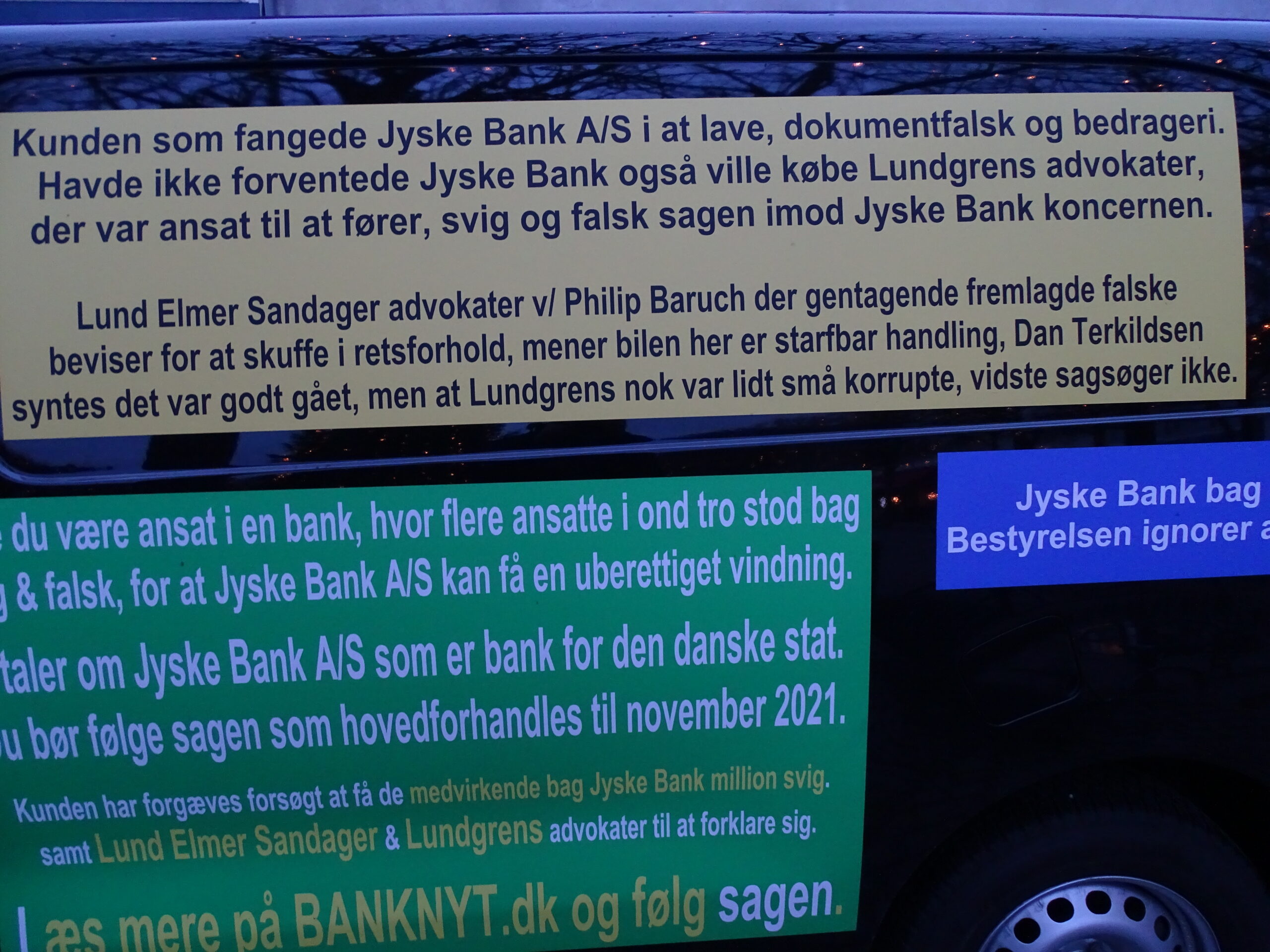Lars Stensgaard Mørch der blev fyret efter Hvidvaskskandalen i Danske Bank A/S. Er et godt eksempel på at KRIMINALITET i Danmark betaler sig. Jyske Banks ordførende direktør Anders Christian Dam var hurtig til at se Lars Stensgaard Mørch som ny koncerndirektør for Jyske Bank A/S Når ingen dansk dommer vil dømme danske banker, eller deres ansatte for hverken organiseret kriminalitet, eller Millard hvidvaskning. Så er politisk at danske banker, og de ansvarlige deltagere ikke må straffes for lovovertrædelser, derfor vil du kun se udlanske myndigheder retsforfølge store danske banker, og give bøder. Er du selv blevet fyret, for efter dansk lovgivning, at have ansvaret for en kriminel handling, så prøv at søge arbejde i den i forvejen kriminelle Jyske Bank A/S Her kan du sikkert få et fast job, hvis du er lidt bedre end andre til at bryde lovgivningen. Ring til Jyske Bank på 89898989.